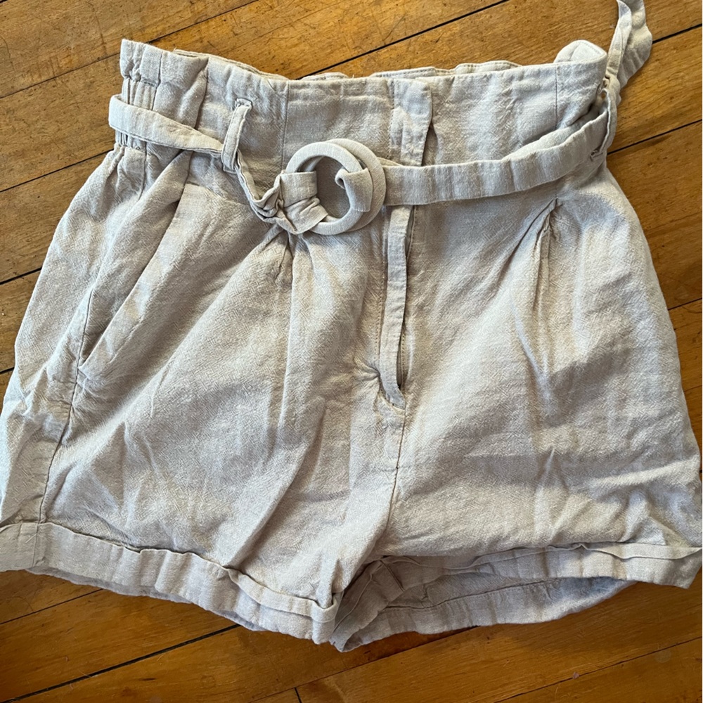 Dynamite small tan khaki linen shorts